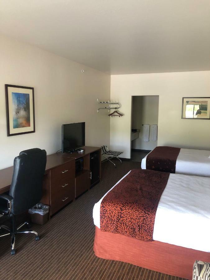 Yellowstone Big Rock Inn 가디너 외부 사진